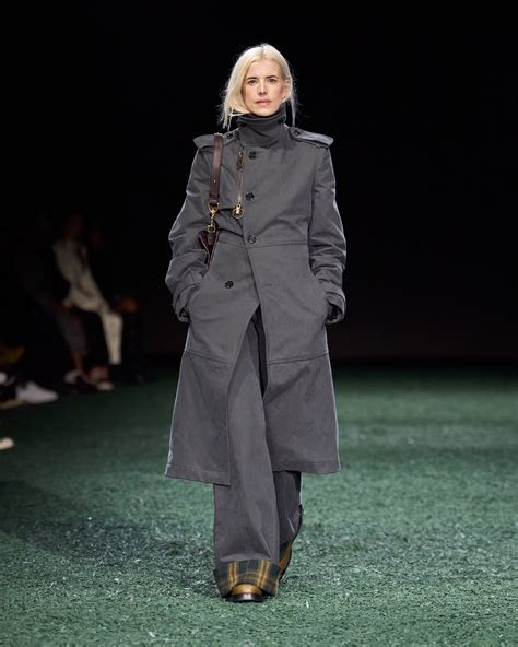 Burberry winter show 2024